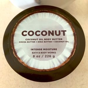 Bath and Body Works body butter with coconut oil
